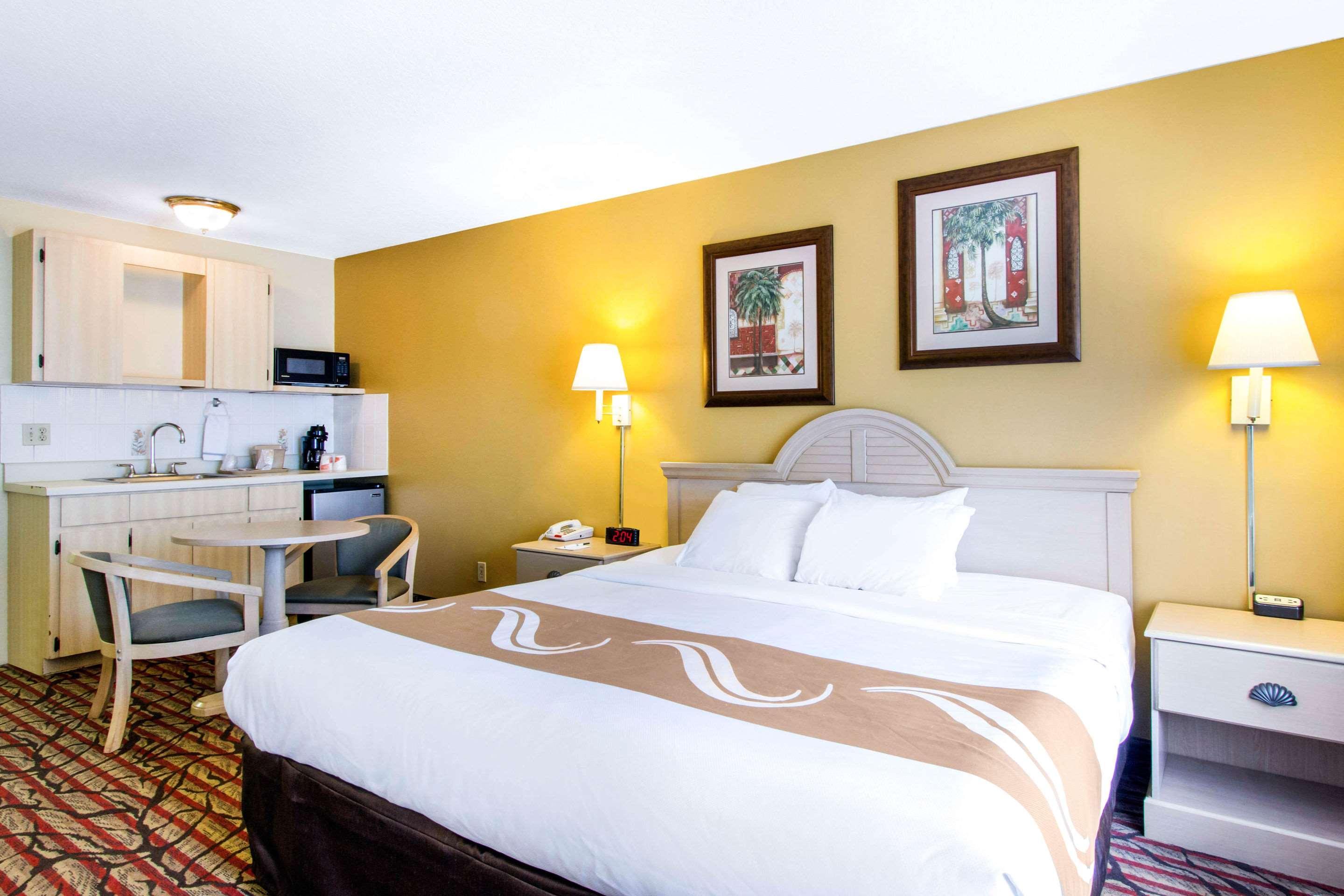 Rodeway Inn Central Clearwater Beach 외부 사진