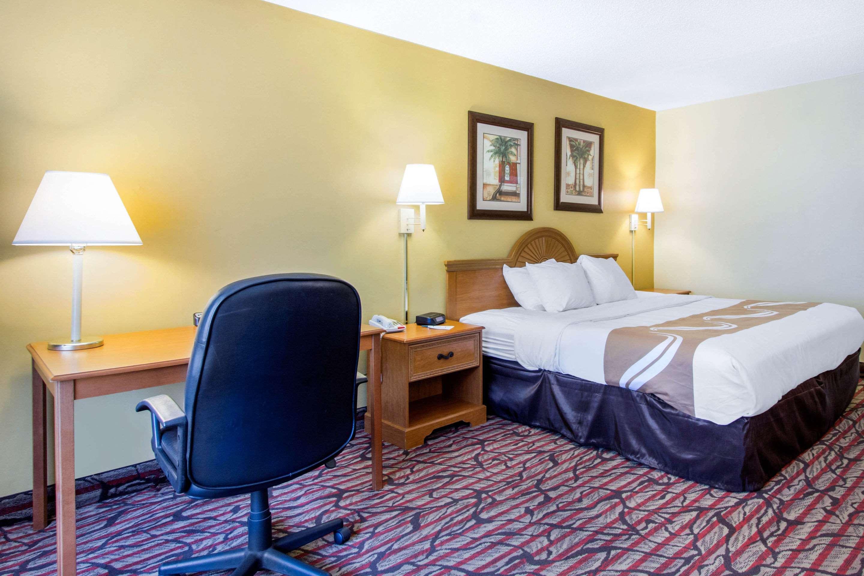Rodeway Inn Central Clearwater Beach 외부 사진